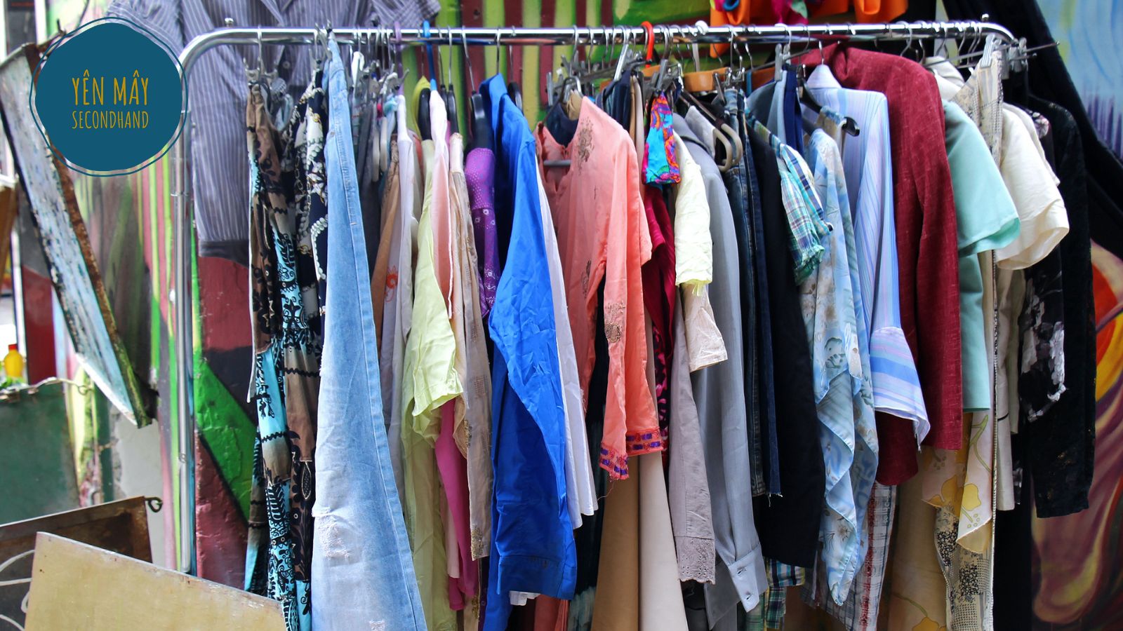 Chợ quần áo second hand Bà Chiểu - Quận Bình Thạnh