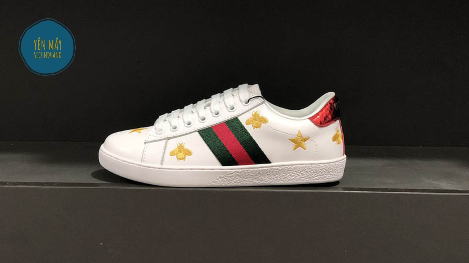 Giày Gucci Men’s Ace Embroidered Sneaker White Leather With Bee